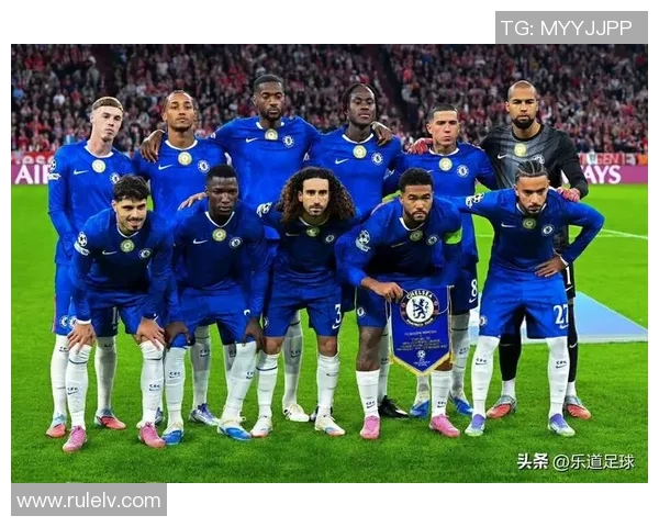 1994年世界足坛顶级球星年薪全景揭秘与收入差距观察 1994年世界足坛顶级球星年薪全景揭秘与收入差距观察