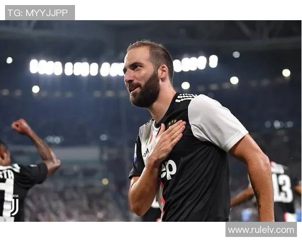 近期崭露头角的足球新星引领风潮 他们如何快速跻身顶级舞台